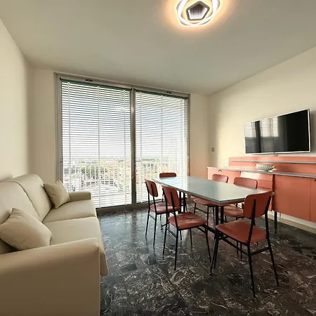 公寓 Fronte Mare Marinella 11 Family - Carraro Immobiliare